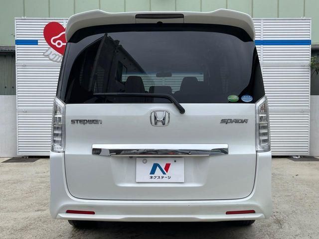 HONDA STEPWAGON SPADA 2013