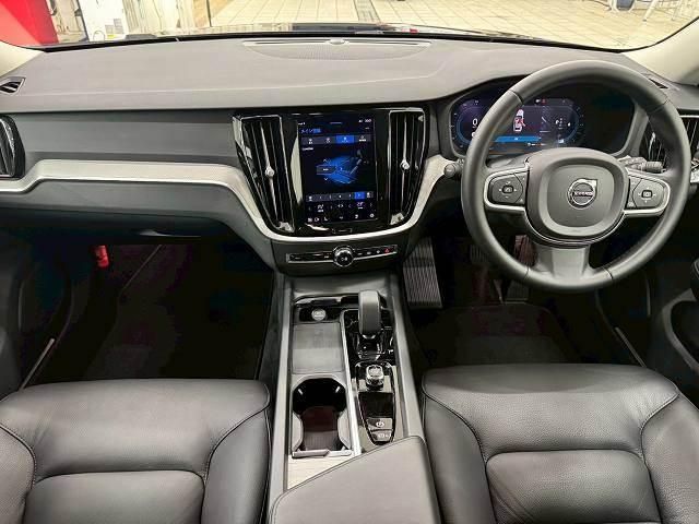 VOLVO VOLVO V60 2022