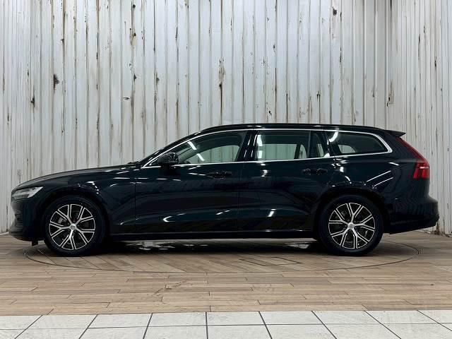 VOLVO VOLVO V60 2022