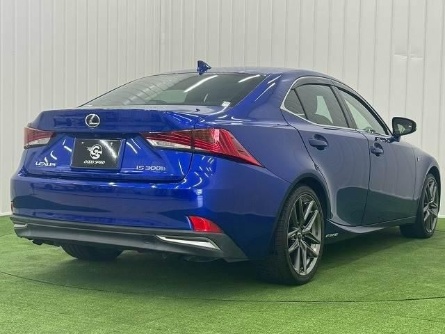 TOYOTA LEXUS IS300h 2018