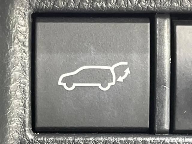 TOYOTA HARRIER HYBRID 2020