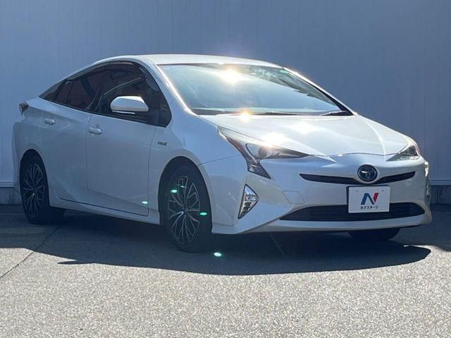 TOYOTA PRIUS 2017