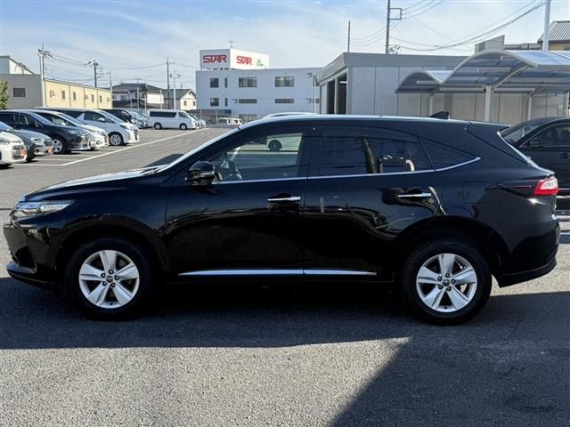 TOYOTA HARRIER 2WD 2017