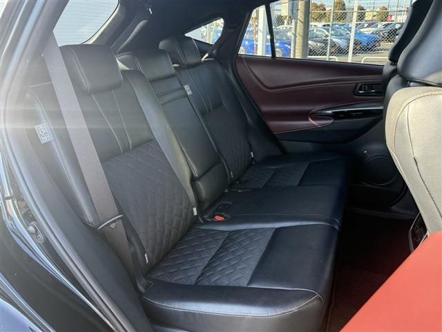 TOYOTA HARRIER 2WD 2017