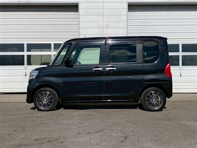 DAIHATSU TANTO 4WD 2018