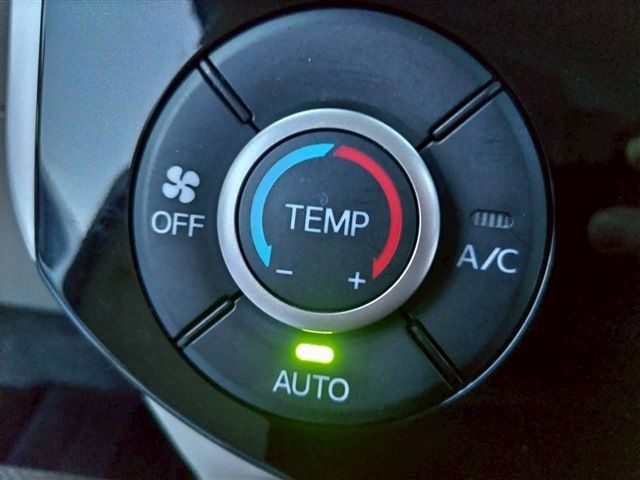 DAIHATSU TANTO 4WD 2018