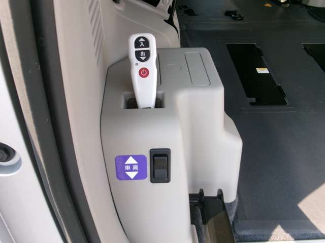 NISSAN SERENA  S-HYBRID 2019