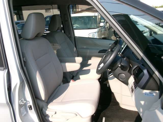 NISSAN SERENA  S-HYBRID 2019