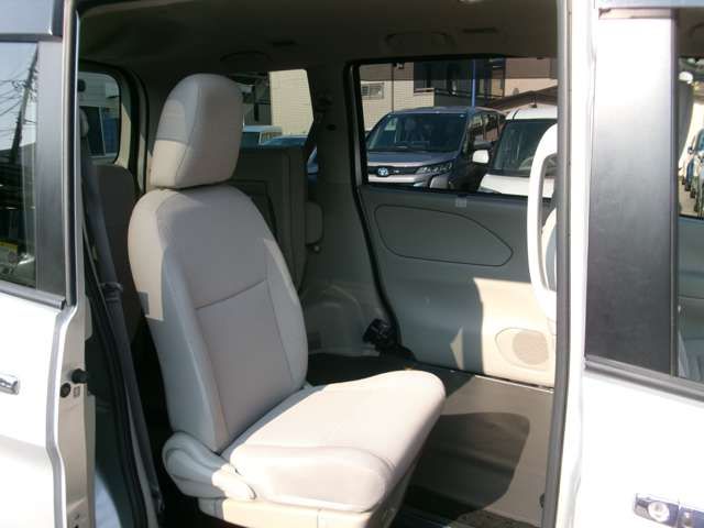 NISSAN SERENA  S-HYBRID 2019