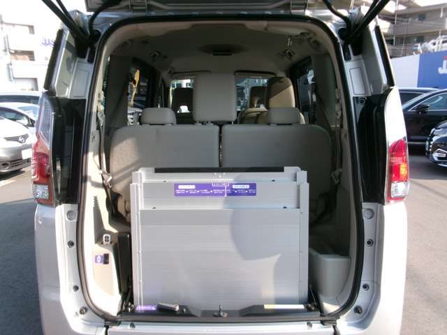 NISSAN SERENA  S-HYBRID 2019