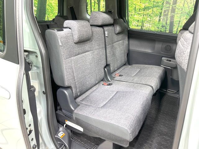 TOYOTA SIENTA HYBRID 2025