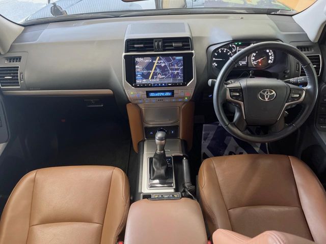 TOYOTA LANDCRUISER PRADO 2021