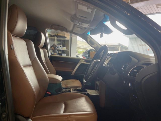 TOYOTA LANDCRUISER PRADO 2021