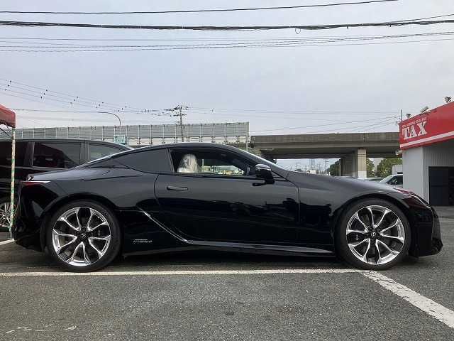TOYOTA LEXUS LC500h 2017