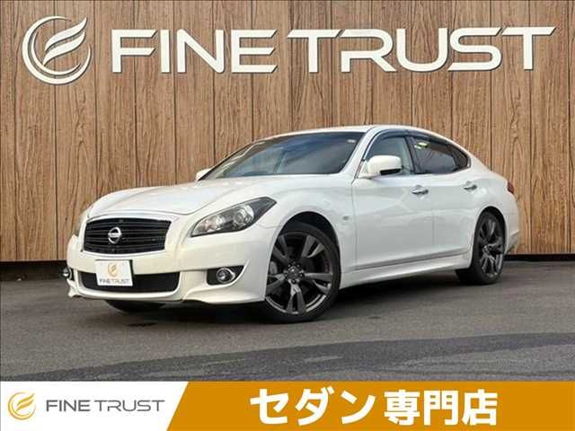 NISSAN FUGA 2010