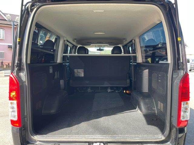 TOYOTA HIACE van 2WD 2017