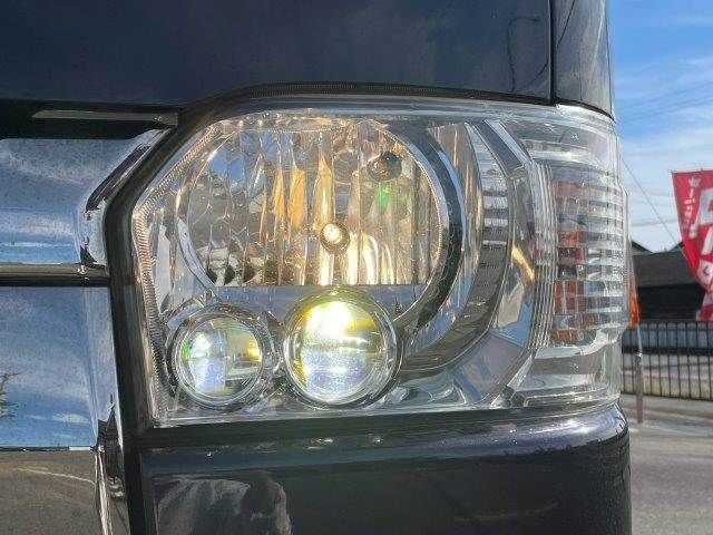 TOYOTA HIACE van 2WD 2017