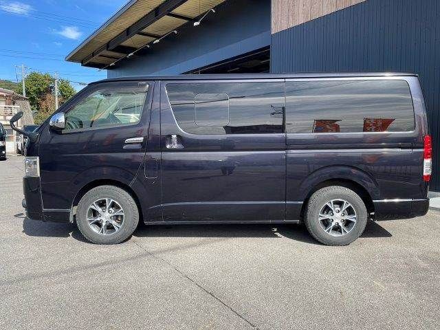 TOYOTA HIACE van 2WD 2017
