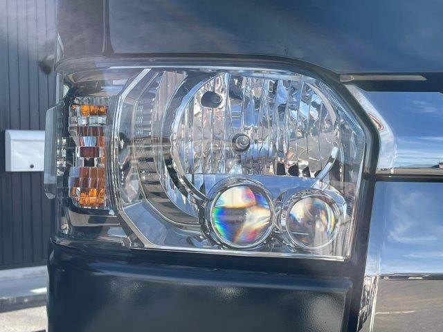 TOYOTA HIACE van 2WD 2018