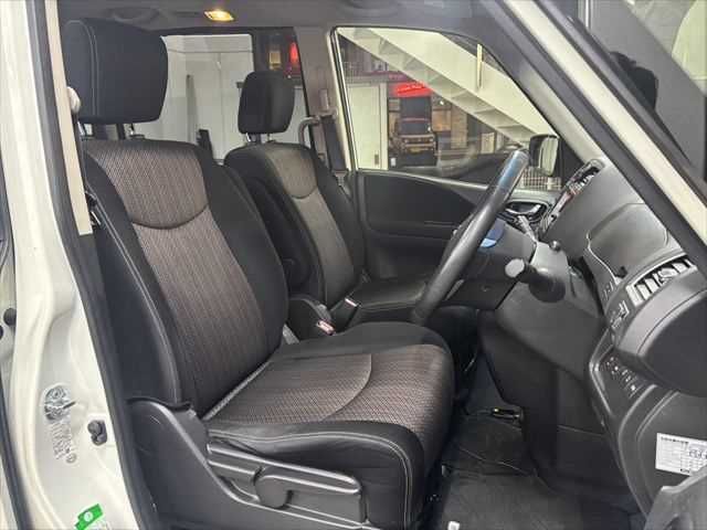 NISSAN SERENA  S-HYBRID 2014