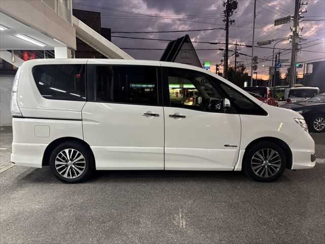 NISSAN SERENA  S-HYBRID 2014