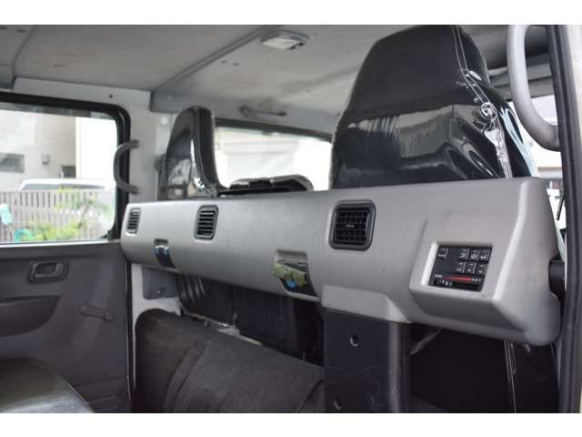 MITSUBISHI CANTER 2017