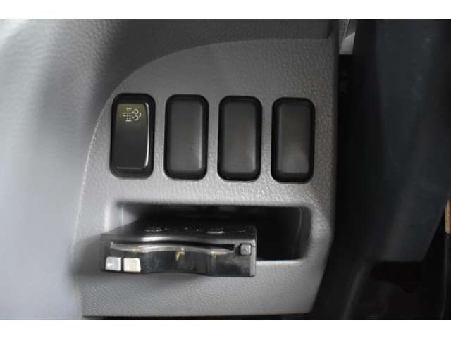 MITSUBISHI CANTER 2015