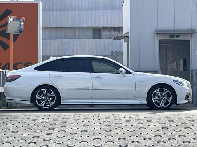 TOYOTA CROWN sedan hybrid 2018