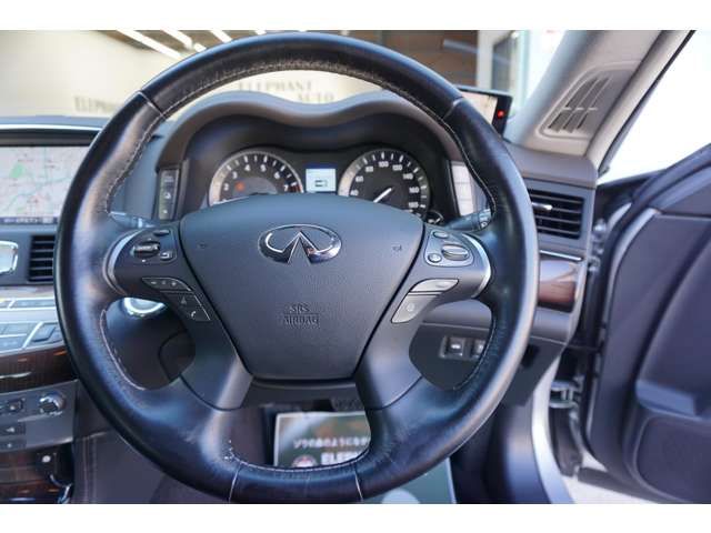 NISSAN FUGA HYBRID 2016