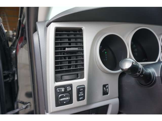 TOYOTA TANDORA 4WD 0