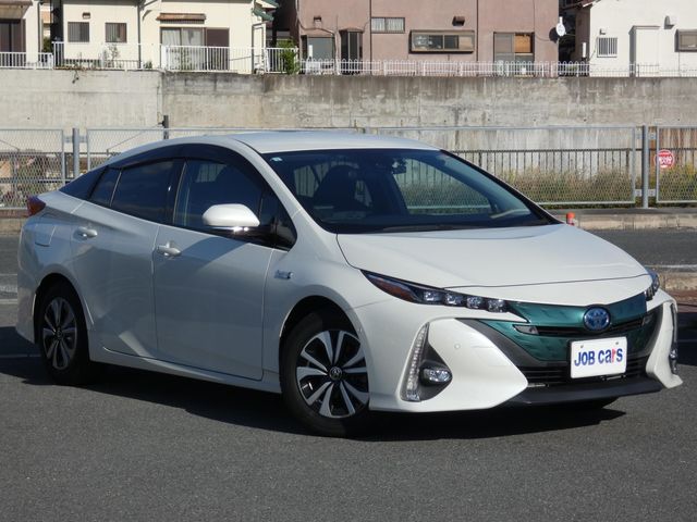 TOYOTA PRIUS PHV 2017