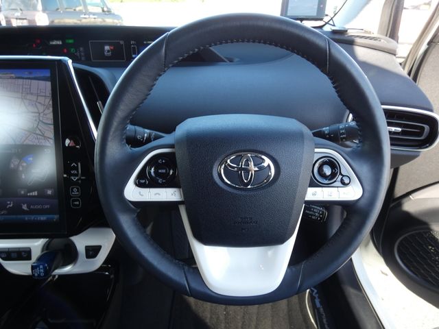 TOYOTA PRIUS PHV 2017