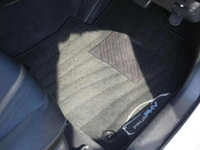 TOYOTA PRIUS PHV 2017