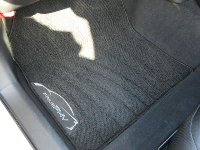 TOYOTA PRIUS PHV 2017