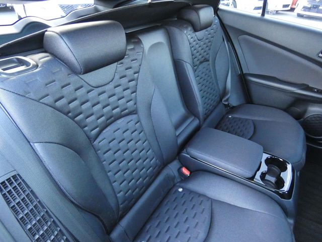 TOYOTA PRIUS PHV 2017