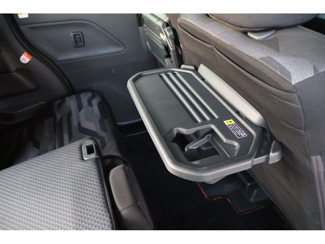 DAIHATSU TANTO FAN CROSS 4WD 2024