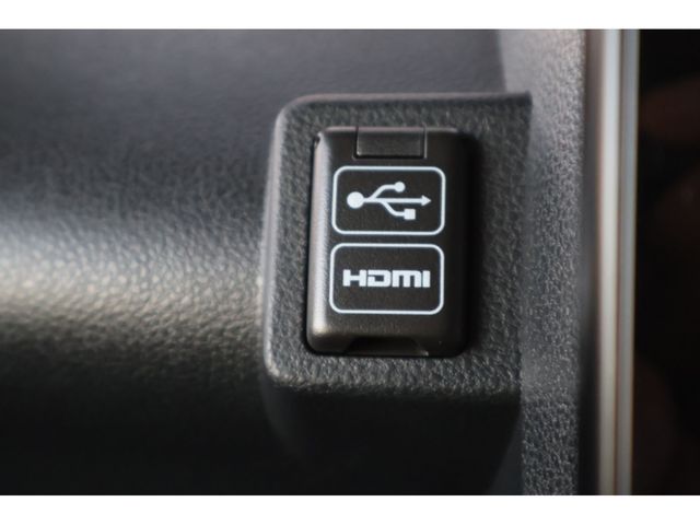 DAIHATSU TANTO FAN CROSS 4WD 2024