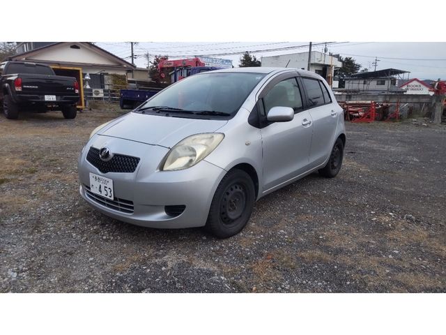 TOYOTA VITZ 2005