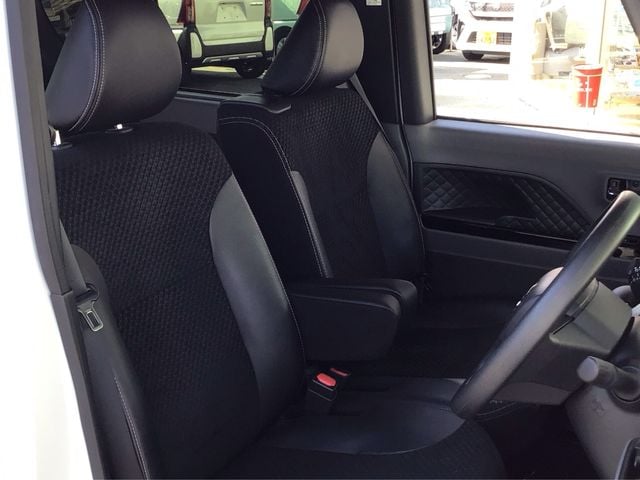 DAIHATSU TANTO CUSTOM 2020