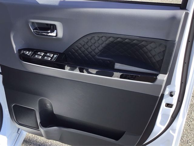 DAIHATSU TANTO CUSTOM 2020