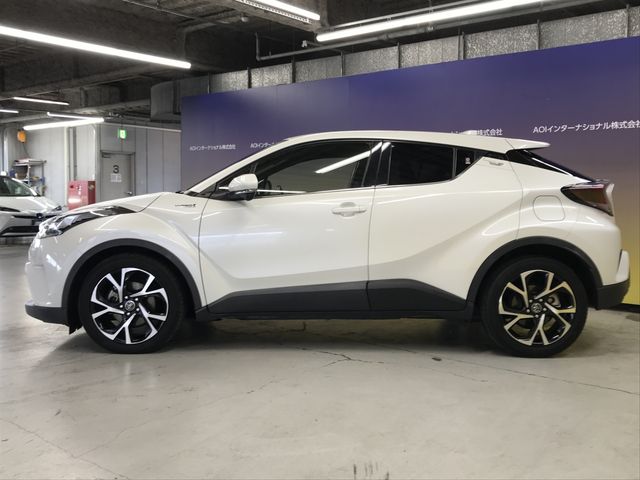TOYOTA C-HR 2017