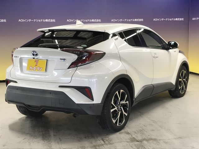 TOYOTA C-HR 2017
