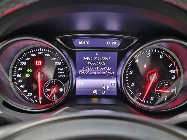 MERCEDES BENZ MERCEDES BENZ GLA class 2018