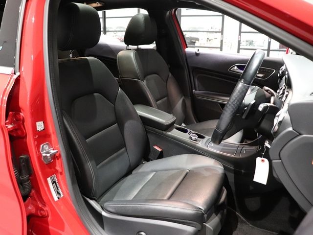 MERCEDES BENZ MERCEDES BENZ GLA class 2018