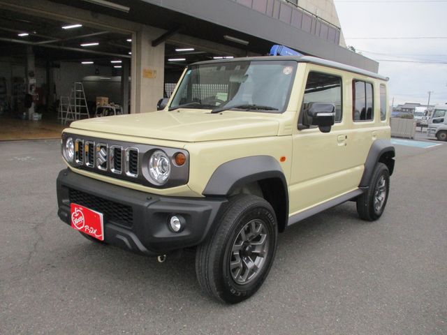 SUZUKI JIMNY NOMADE 2025