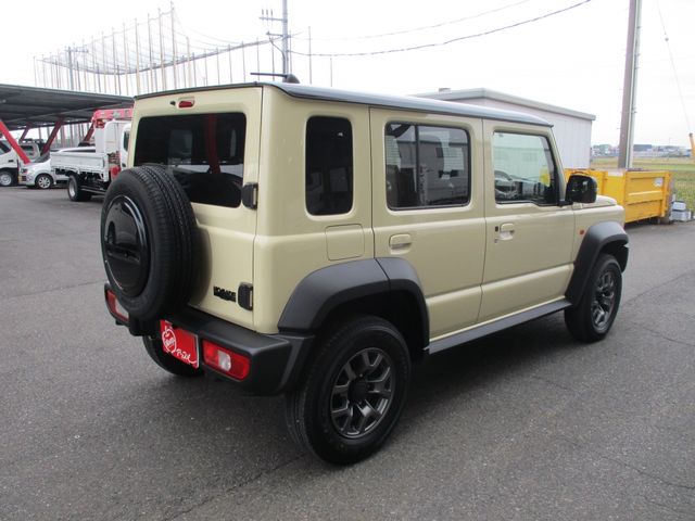 SUZUKI JIMNY NOMADE 2025
