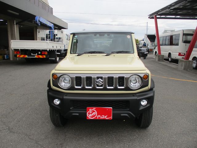 SUZUKI JIMNY NOMADE 2025