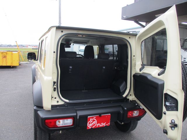 SUZUKI JIMNY NOMADE 2025