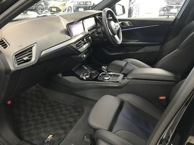 BMW BMW 1series 2020