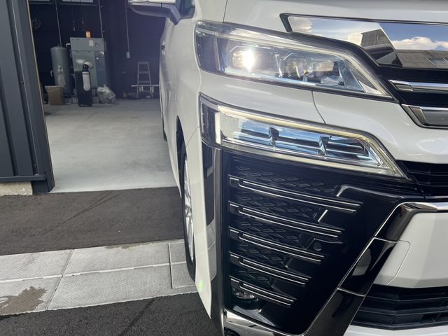 TOYOTA VELLFIRE 2020